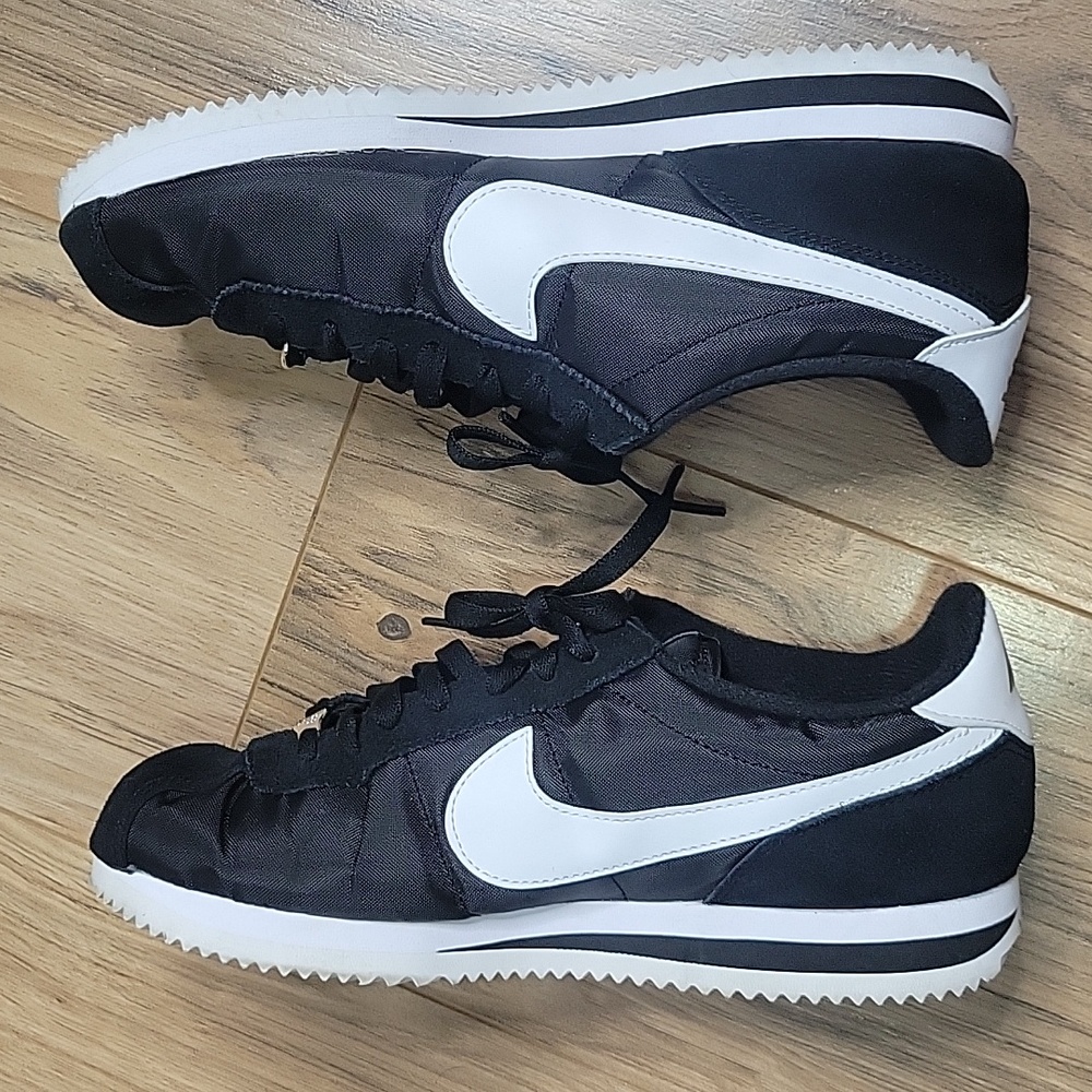 Nike Classic Men's Black and White Canvas Cortez Sneakers - Picture 6 of 16